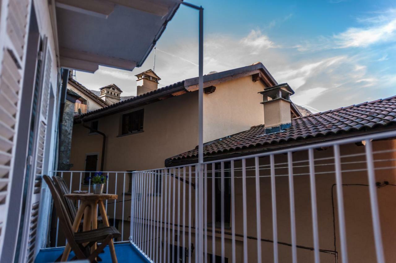 Al Vicolo Del Gallo Varallo Exterior photo